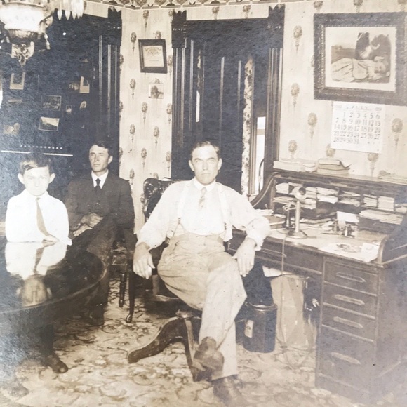 Vintage Photo Lot~Family & Couple~early 1900s~1912 - Picture 4 of 6